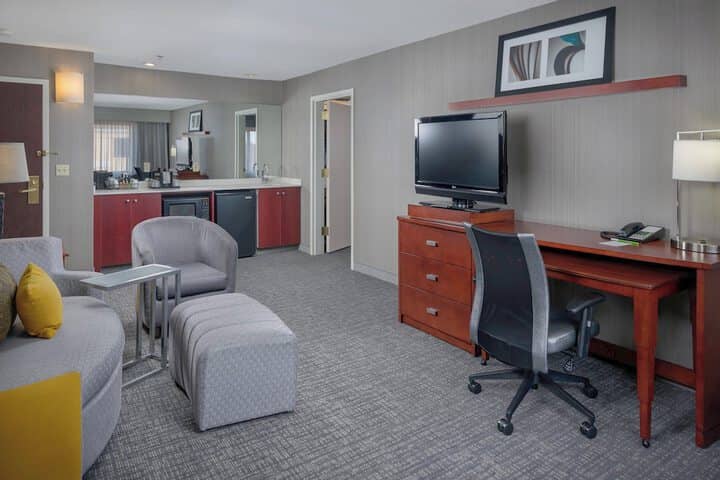 Room 11 of 26