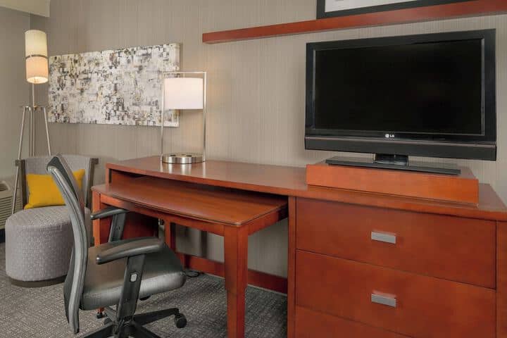 Room 9 of 26