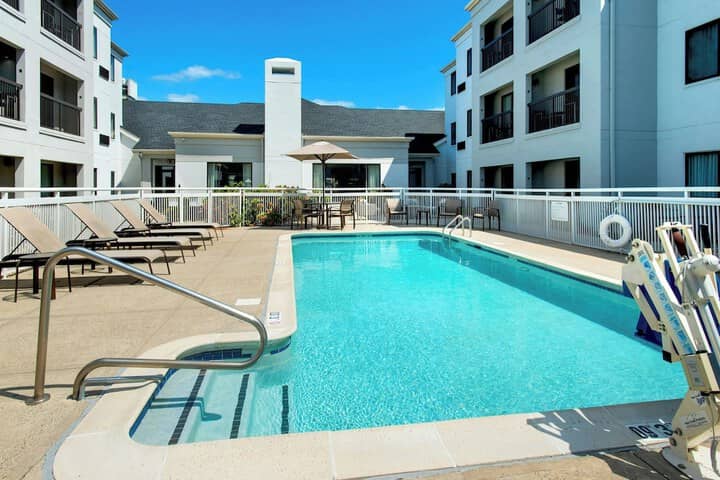 Pool 15 of 26