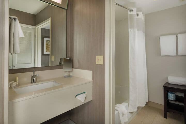 Room 14 of 26