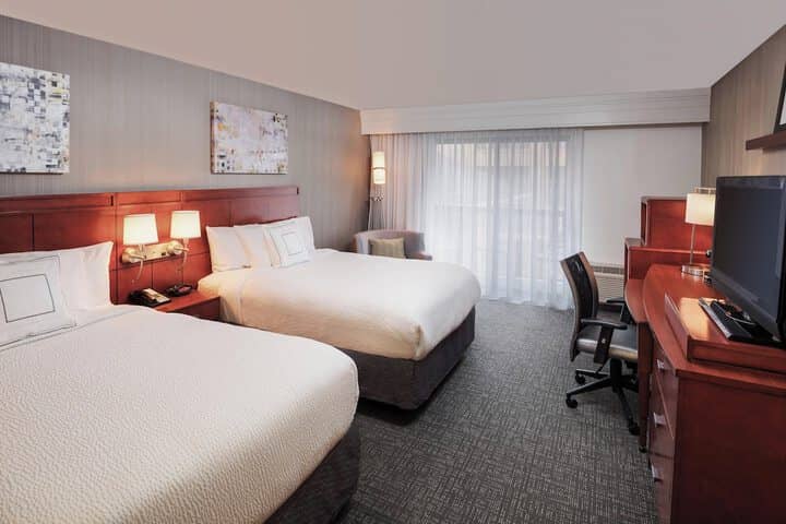 Room 8 of 26